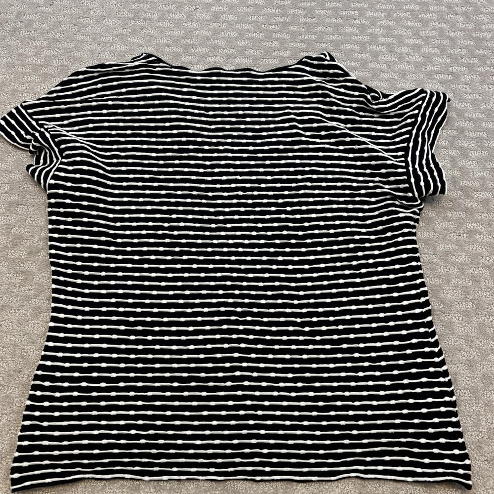 Armani Collezioni Shirt Women Size 12 Black White Stripes Short Sleeve  Blouse - Picture 6 of 6